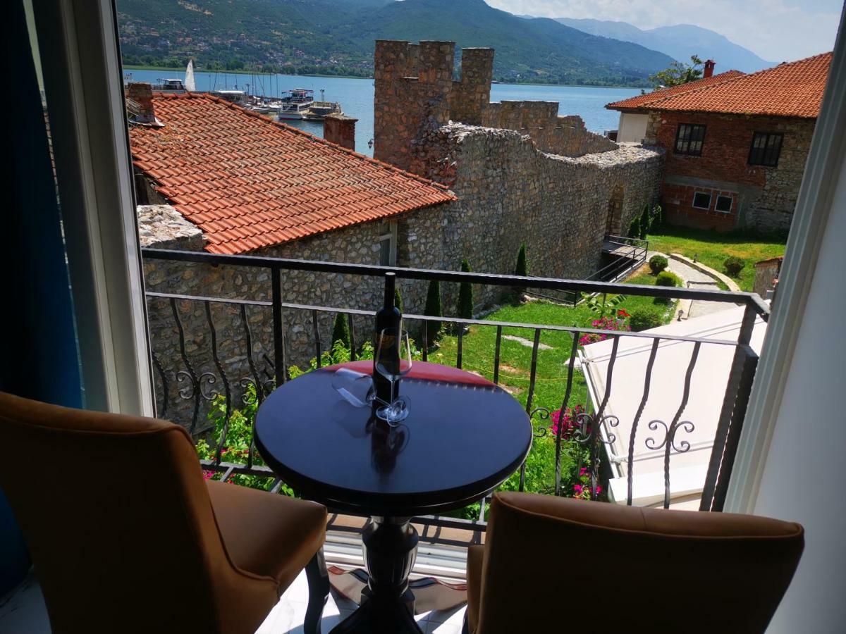 Small Luxury En Suites Eleonor Ohrid Exterior photo